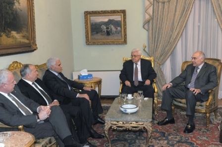 الرئيس يبحث تطورات الأوضاع في فلسطين مع وزير خارجية مصر