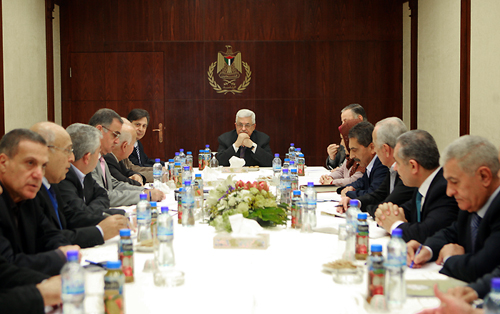 الرئيس يترأس اجتماعا للجنة المركزية لحركة 