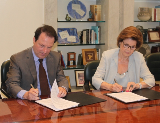 توقيع اتفاق بين الاونروا ومركز الرعاية الدائمة في لبنان لمساعدة الاطفال الفلسطينيين المصابين بمرض ال