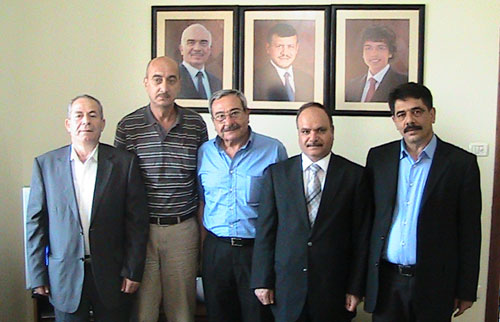 السفير السرحان: الرئيس عباس عنوان الشرعية الفلسطينية