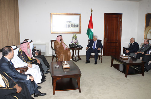الرئيس يشيد بزيارة الأشقاء البحرينيين لفلسطين والصلاة بالمسجد الأقصى