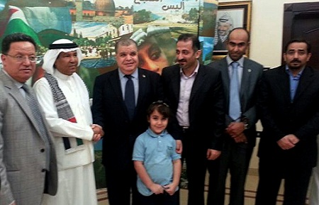 فنان العرب يزور قنصلية فلسطين بجدة مُهنئاً بالانجاز في الأمم المتحدة