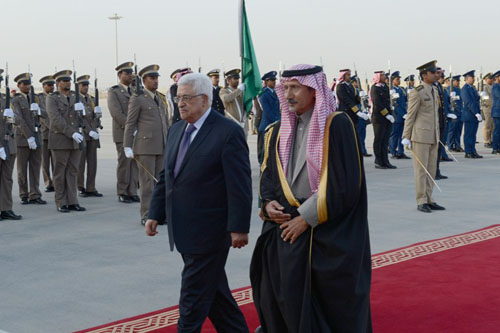 الرئيس يصل الرياض للمشاركة في أعمال القمة الاقتصادية العربية الثالثة