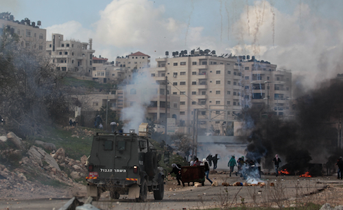 الاحتلال يقمع مسيرات 