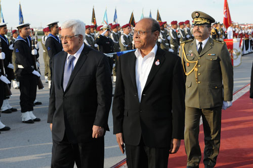 الرئيس يهنئ نظيره التونسي بعيد الاستقلال