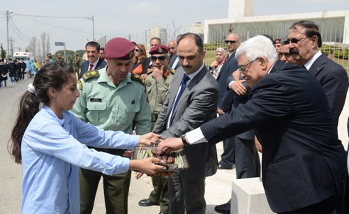 الرئيس يشهد كرنفالا لأشبال وزهرات دولة فلسطين