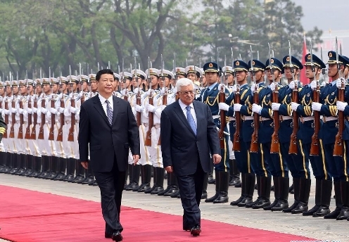 جلسة مباحثات بين الرئيس عباس ونظيره الصيني