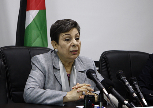 عشراوي: التصعيد الإسرائيلي استخفاف بجهود كيري