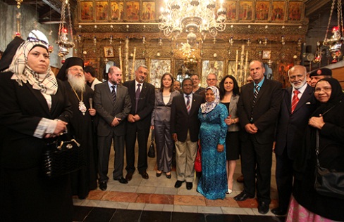 الرئيس المالديفي يزور كنيسة المهد في بيت لحم