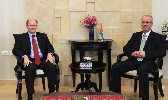 الحمد الله يطالب بالضغط على إسرائيل لوقف انتهاكاتها التي تعيق السلام