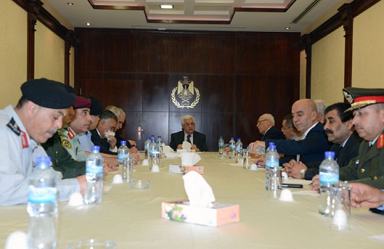 الرئيس محمود عباس يترأس اجتماعا لقادة الأجهزة الأمنية  في مقر الرئاسة
