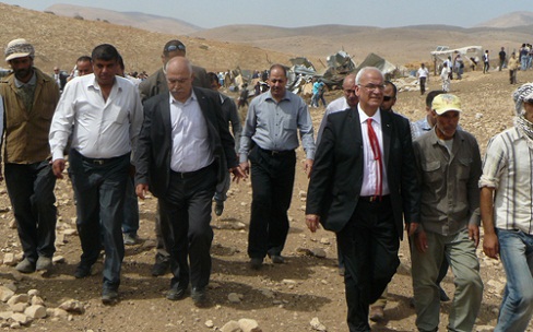 عريقات: ما جرى في خربة مكحول جريمة حرب