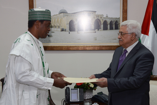 الرئيس النيجيري يزور فلسطين