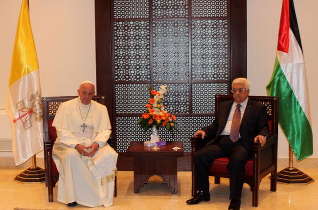 الرئيس يشيد بالجهود الرسمية والشعبية لإنجاح زيارة البابا والبطريرك المسكوني إلى فلسطين