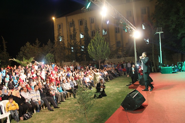 "فلسطين" على مسرح الجامعة اللبنانية الدوليةLIU