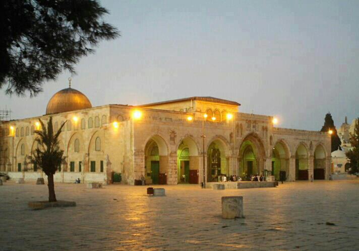 لبيد: لقد حان الوقت أن تقرر إسرائيل أين تقع حدودها