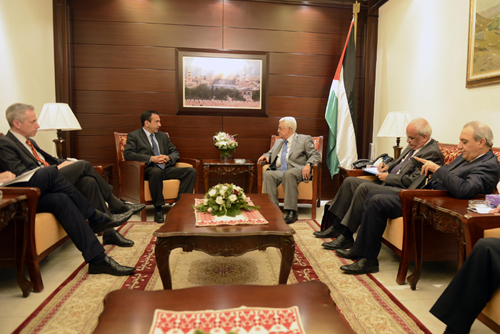 الرئيس يستقبل مسؤولا في مجلس الأمن القومي الأميركي