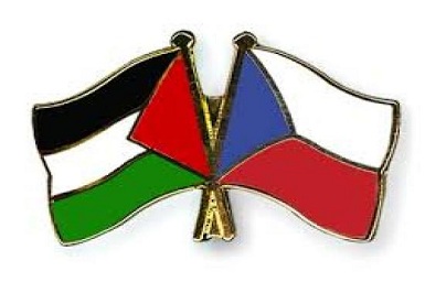 الرئيس يهنئ الرئيس التشيكي بيوم التحرير