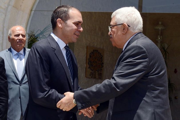 الرئيس يزور الأمير علي بن الحسين في منزله