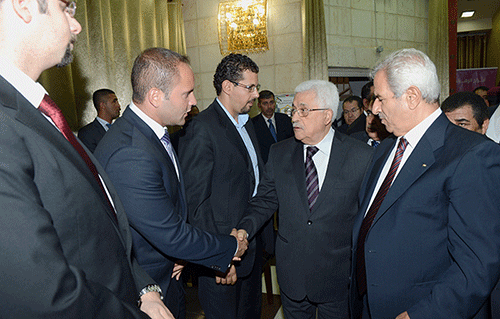 الرئيس يقدم واجب العزاء برحيل المناضل راجي النجمي