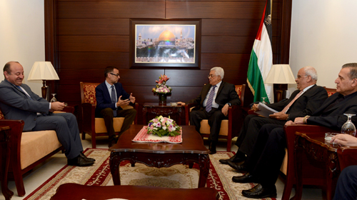 الرئيس يستقبل مبعوث الاتحاد الأوروبي لعملية السلام