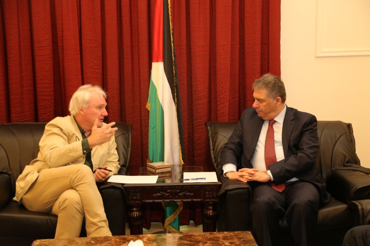 دبور يستقبل مدير عام الانروا في لبنان شمالي