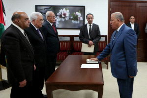 عدنان أبو ليلى يؤدي اليمين القانونية أمام الرئيس قاضيا في المحكمة الدستورية