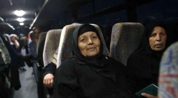 الاحتلال يمنع 12 عائلة من بيت لحم من زيارة أبنائهم في سجن بئر السبع