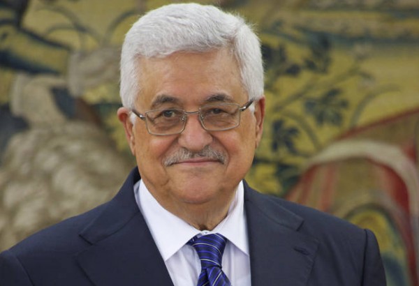 الرئيس يقلد رئيس البنك الإسلامي للتنمية وسام الوشاح الأكبر لدولة فلسطين
