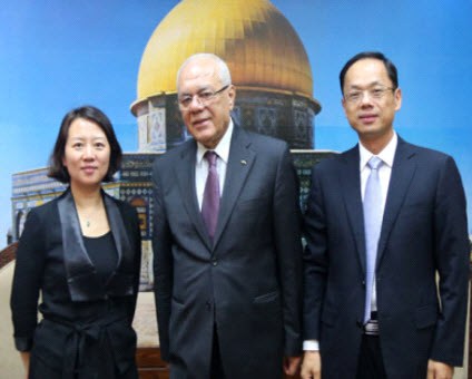 عبد الرحيم يلتقي السفير الصيني لدى فلسطين