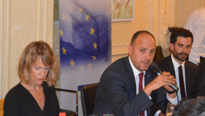 زملط يبحث مع ممثلي مؤسسات الاتحاد الأوروبي في بروكسل العلاقات الثنائية