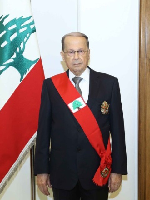 الرئيس يهاتف نظيره اللبناني مهنئا بانتخابه