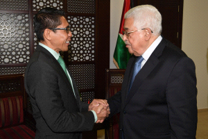 الرئيس يستقبل وزير الخارجية السنغافوري