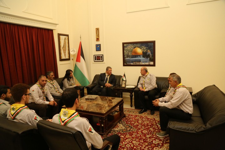 السفير دبور يلتقي المكتب الحركي الكشفي في لبنان