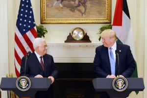 الرئيسان عباس وترامب يؤكدان التزامهما بالعمل للتوصل إلى صفقة سلام تاريخية