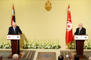 الرئيس خلال مؤتمر صحفي مع السبسي: نقدر مواقف تونس الثابتة لدعم شعبنا وقضيته العادلة في المحافل الدول