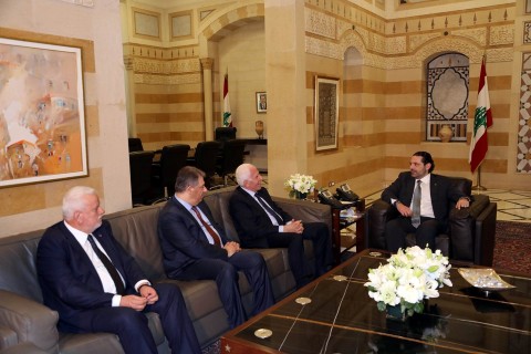 الاحمد يطلع رئيس الوزراء اللبناني على الاوضاع في الاراضي الفلسطينية