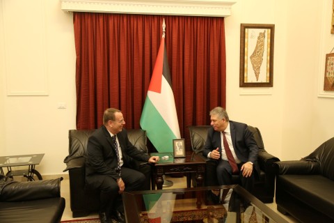 دبور يلتقي السفير الكوبي في لبنان