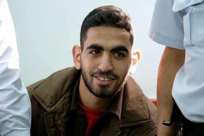 الاحتلال يحكم على الأسير عمر العبد بالسجن 4 مؤبدات
