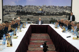 الرئيس يترأس اجتماعا للقيادة الفلسطينية