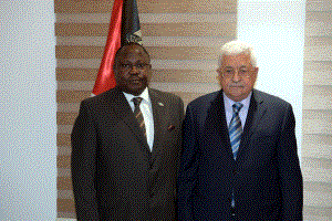 الرئيس يتقبل أوراق اعتماد سفير زامبيا غير المقيم لدى فلسطين