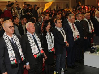 نيابة عن الرئيس: الحمد الله يشارك في العرس الجماعي الفلسطيني- اللبناني