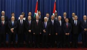 مجلس الوزراء: القيادة الفلسطينية لن تكون إلا مع الأسرى وعائلاتهم