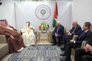 الرئيس يجتمع مع نائب رئيس مجلس الوزراء البحريني