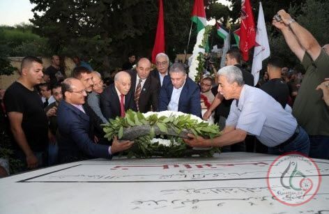 باسم الرئيس: دبور يضع اكليلا من الزهور على النصب التذكاري لشهداء الثورة في بيروت