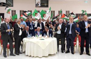 الرئيس يهنئ الجزائر بفوز منتخبها بكأس الامم الافريقية