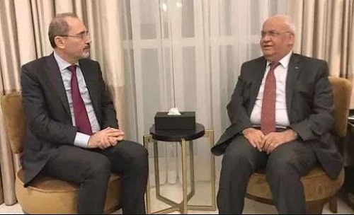 عريقات والصفدي يؤكدان وجوب التمسك بمبادرة السلام العربية