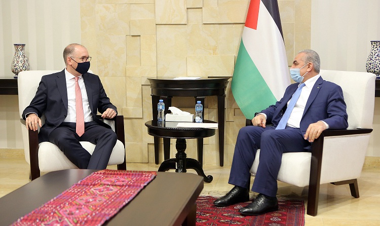 اشتية: حتى إن توقف الضم لن نسمح بعودة الأمر الواقع إلى حاله