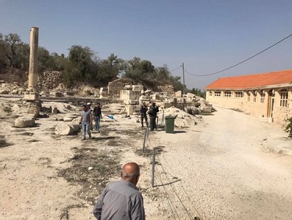 الاحتلال يوقف أعمال تأهيل مدخل سبسطية شمال نابلس