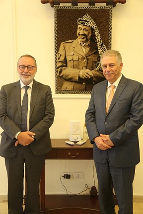 السفير دبور يستقبل السفير النرويجي في لبنان